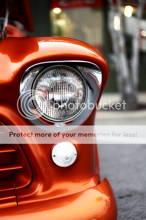 IMAGE: http://i1170.photobucket.com/albums/r523/valenciaphoto/Friday%20Fest%20-%20March%202nd%202012/IMG_5700.png