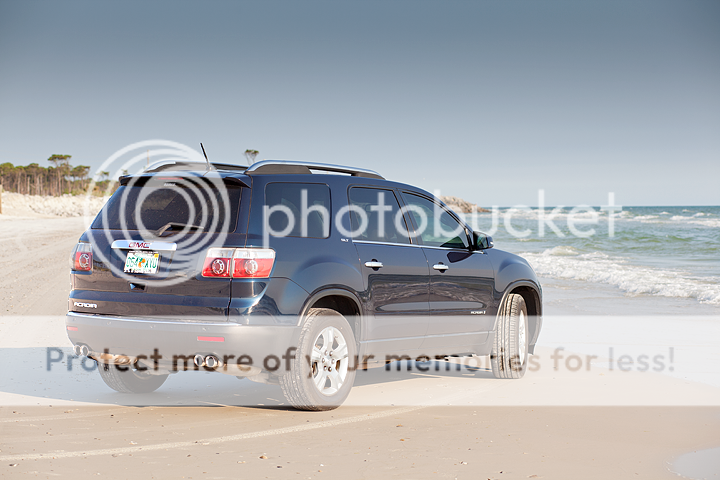 IMAGE: http://i1170.photobucket.com/albums/r523/valenciaphoto/IMG_8645.png