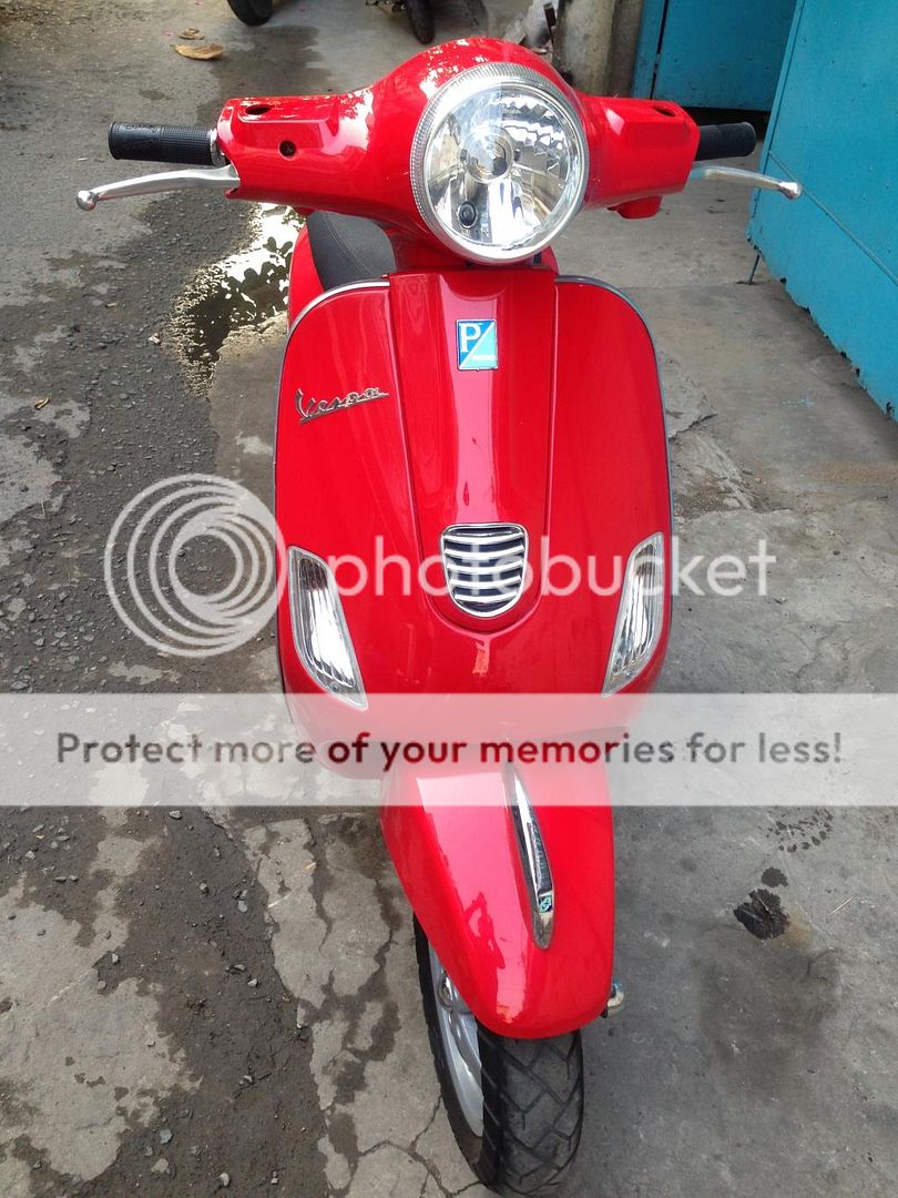 Vespa LX 125 3vie Màu đỏ dk 2013 bán giá tốt cho ACE đi tết