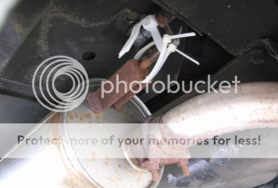  photo exhaustmount_zps6616fd0f.jpg